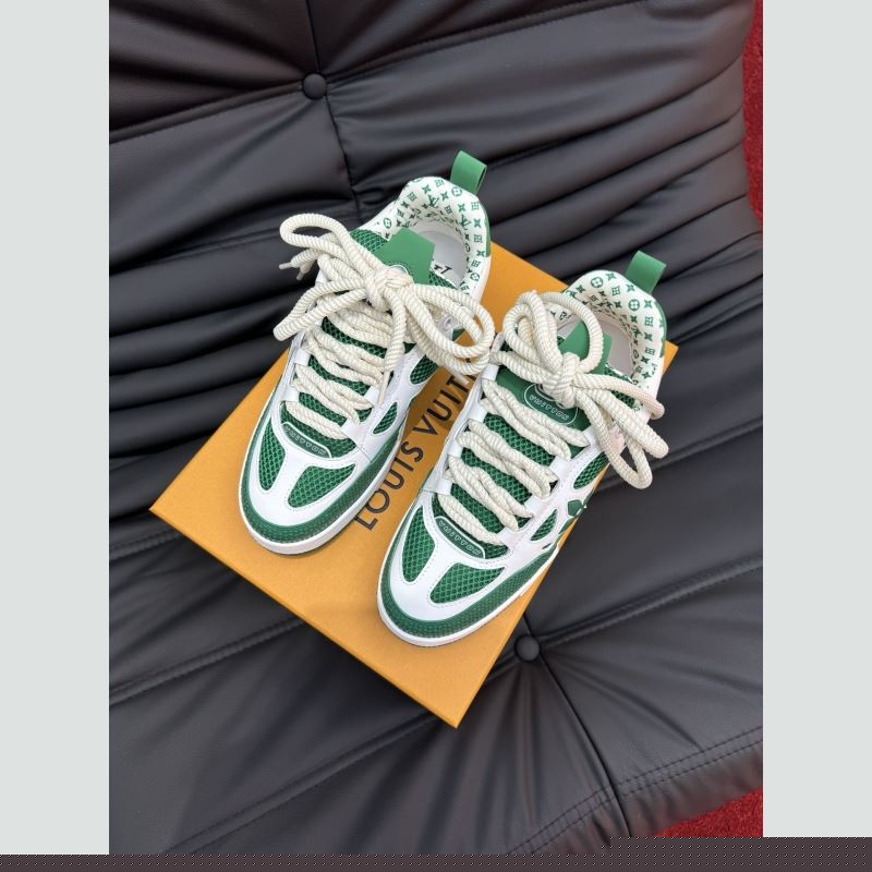 l**is V*t*n sneakers